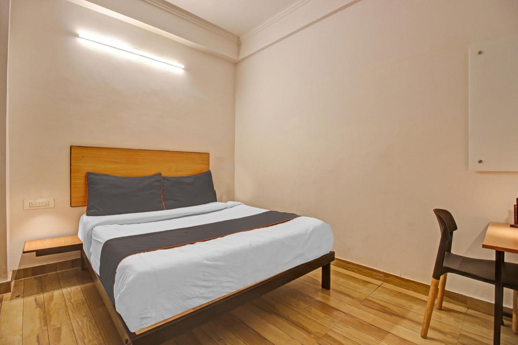 Super Townhouse Kachnar House Vikas Nagar Hotel Hasanganj Eksteriør billede